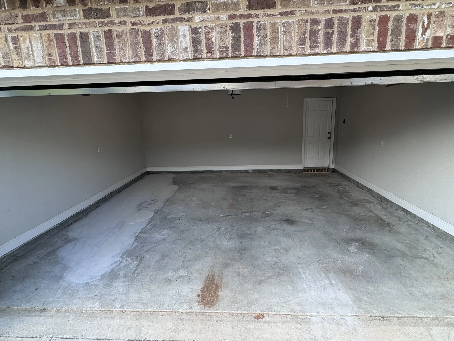 flake garage before coating